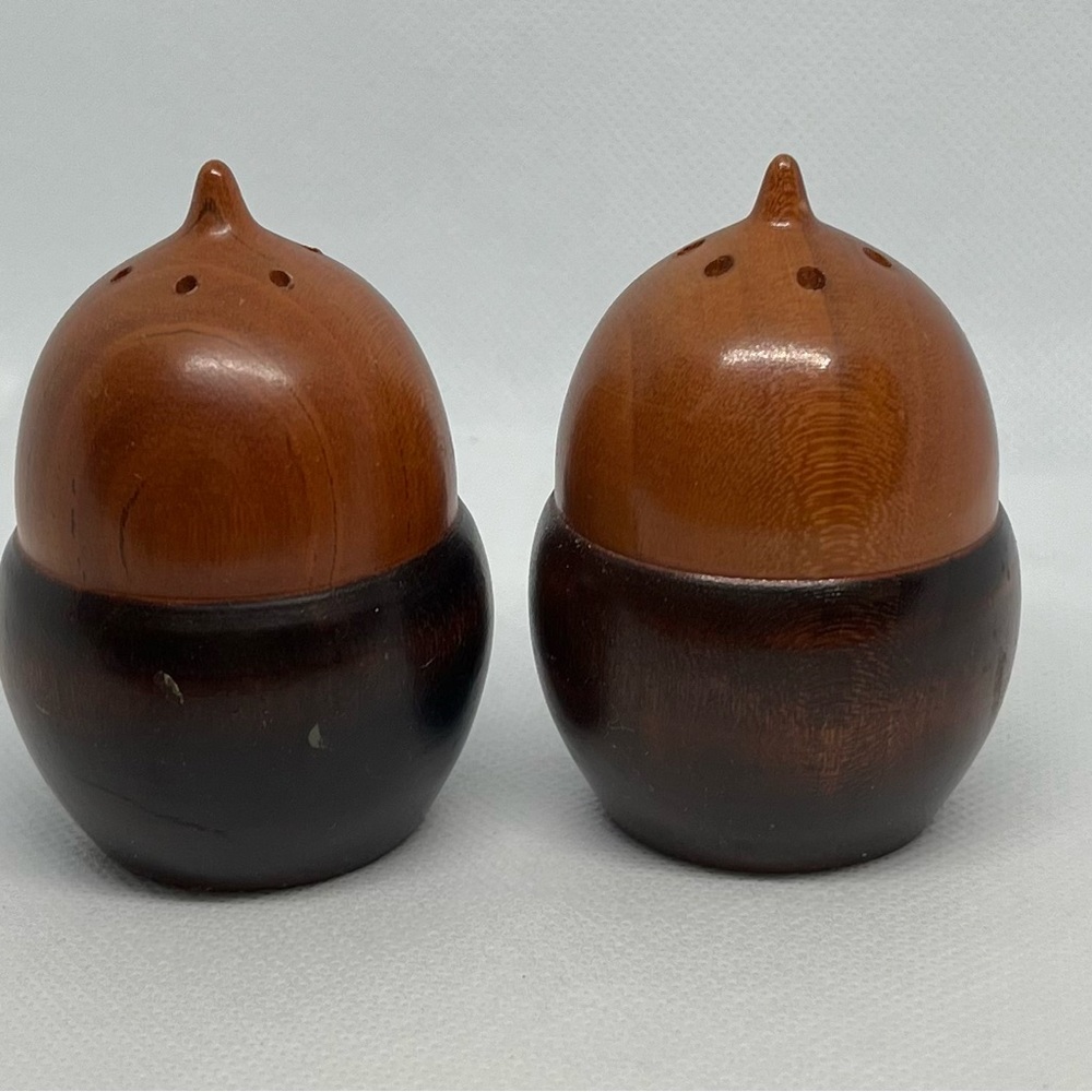 Vintage Wooden Acorn Salt and Pepper Shakers with Cork Stopper